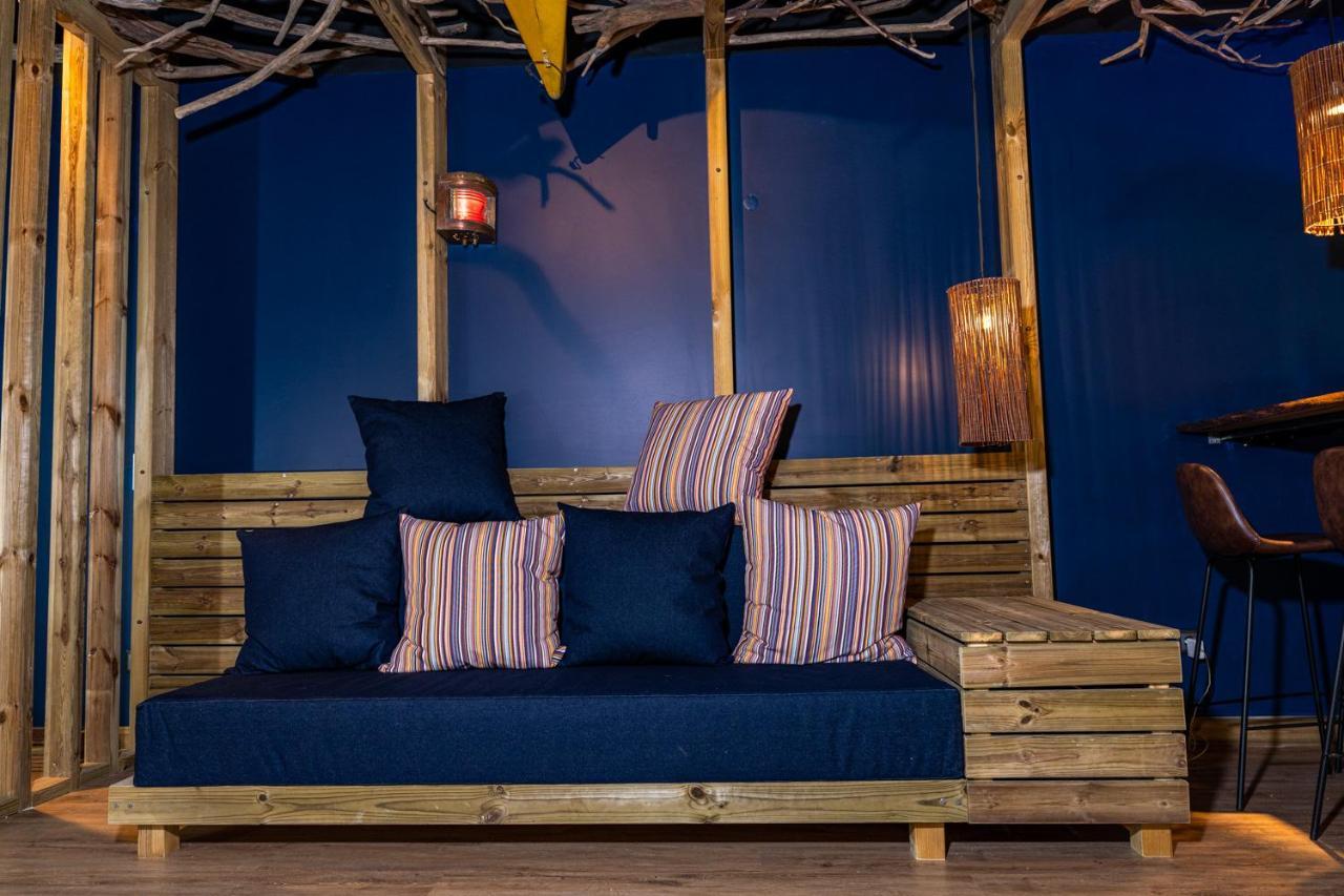 Ola Vida - Hostel Каминья Экстерьер фото